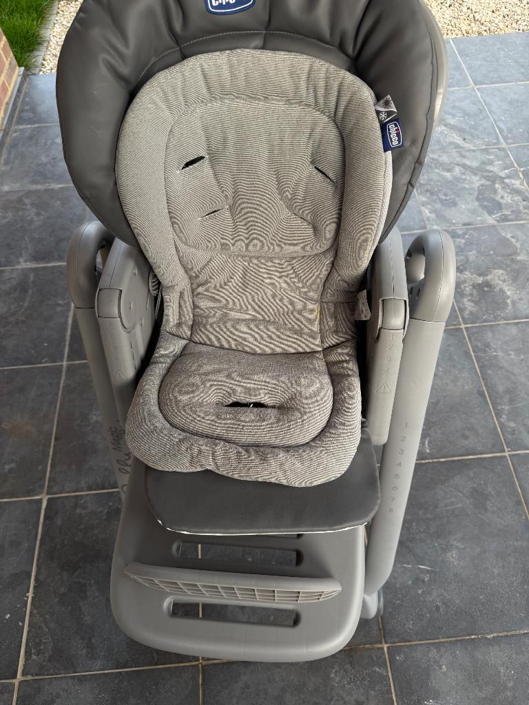 Eetstoel chicco, Kinderen en Baby's, Ophalen, Zo goed als nieuw, Meegroeistoel