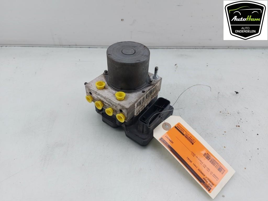 ABS POMP Renault Kangoo Express (FW) (01-2008/-), Gebruikt, Renault