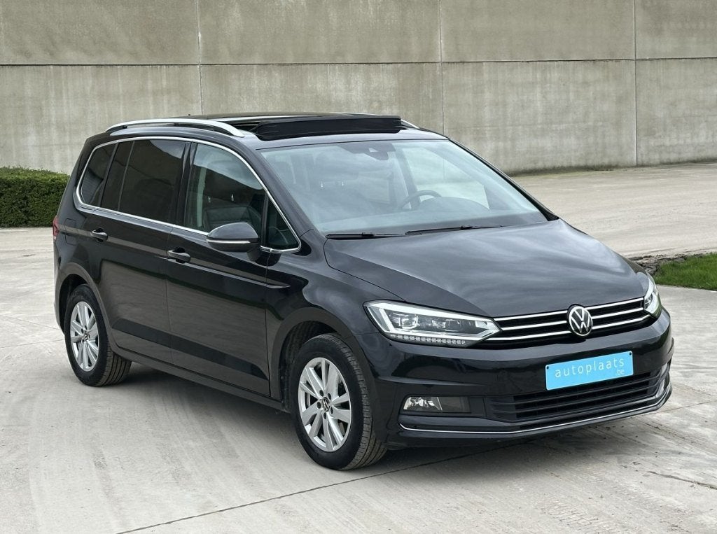 Volkswagen Touran 2021 7zitplaatsen 93770km Panorama, Automaat, Monovolume, 1800 kg, Leder