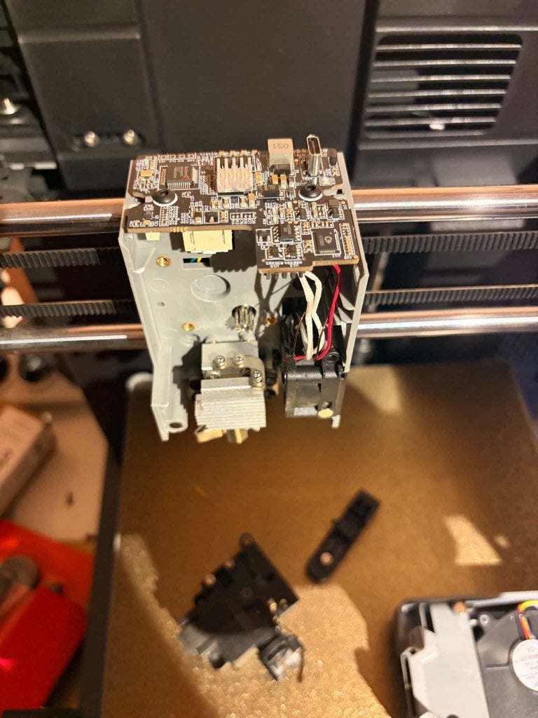 Imprimante 3D Flashforge AD5X – Pour pièces ou à réparer, Wi-Fi intégré, Enlèvement, Ne fonctionne pas, Filament