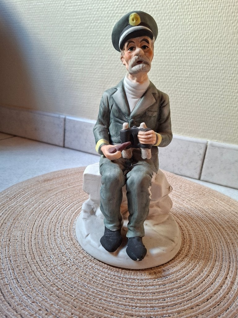 beeldje kapitein, Ophalen, Zo goed als nieuw, Mens