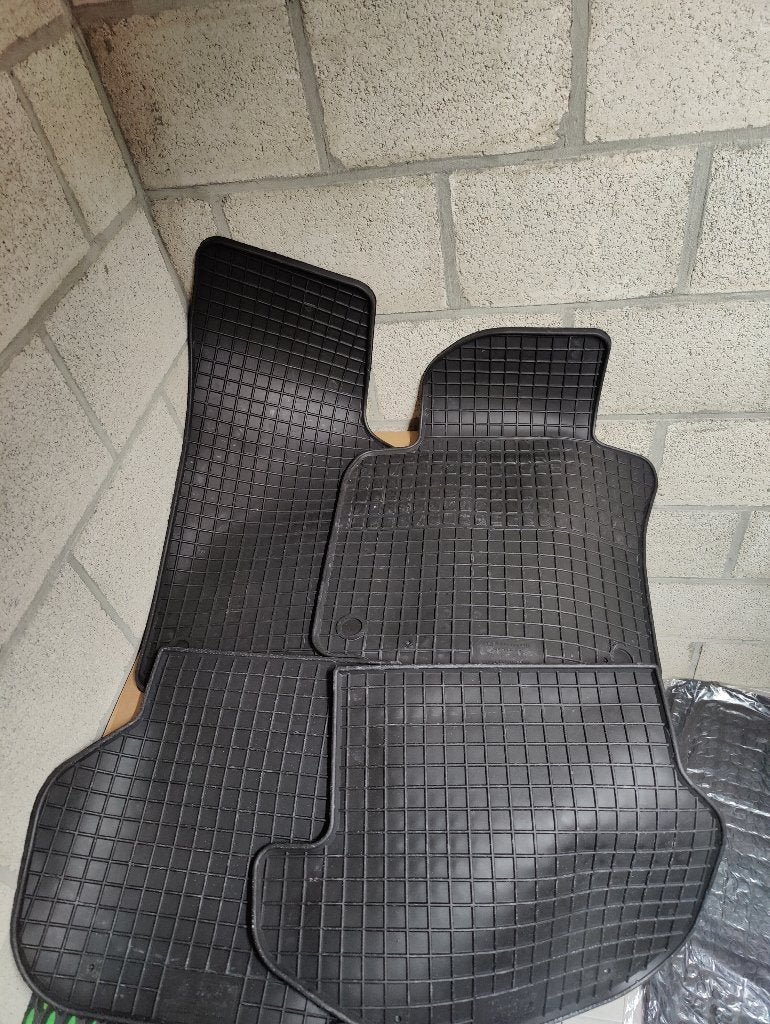Kit tapis en caoutchouc Volkswagen Eos, Enlèvement ou Envoi, Neuf