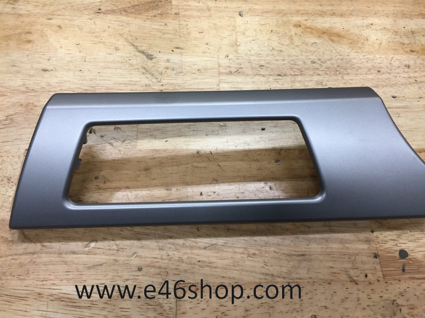 Sierstrip dashboard BMW EE90 E91  licht grijs  oe 7132847, -, Utilisé, -, Enlèvement ou Envoi