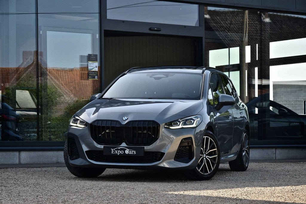 BMW 2 Serie 218 Active Tourer 218iA*M SPORT PAKKET*PANO DAK*, Gebruikt, Zwart, 136 pk, Bedrijf