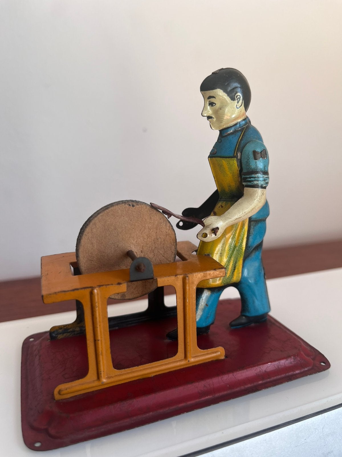 “Man aan slijpsteen” blikken speelgoed 1920-1930, Antiek en Kunst, Antiek | Speelgoed, Verzenden