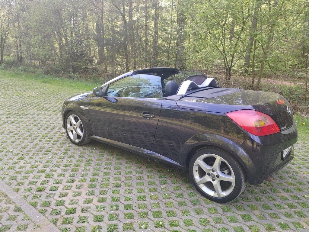 Édition spéciale Opel Tigra, Autos, Opel, Cuir, Achat, Noir, 2 portes