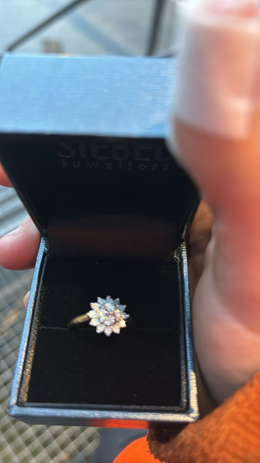 14k gouden ring met diamantjes, Handtassen en Accessoires, Ophalen, Gebruikt, 20 of groter, Geel