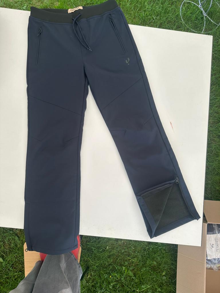 Broek Ayacucho maat 176, Ophalen, Zo goed als nieuw, Broek