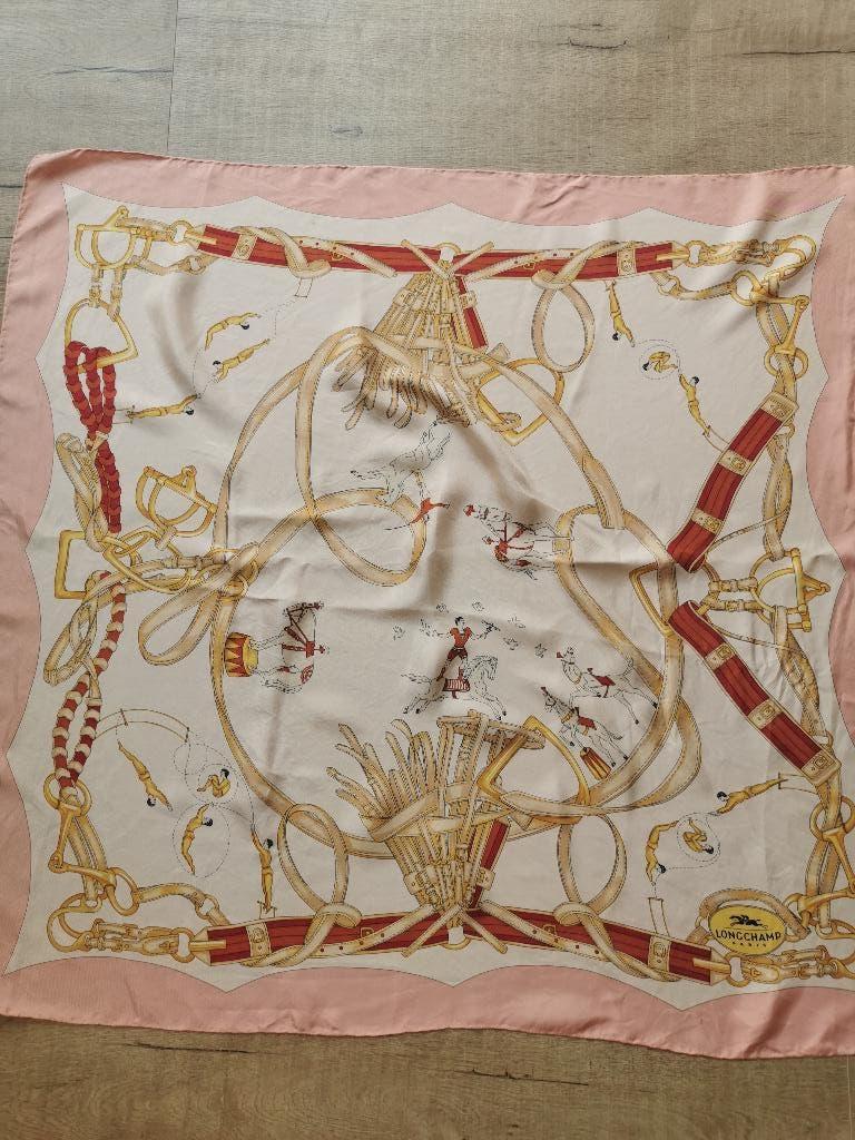 Châle Foulard longchamps, Kleding | Dames, Mutsen, Sjaals en Handschoenen, Longchamp, Ophalen, Gedragen, Pashmina
