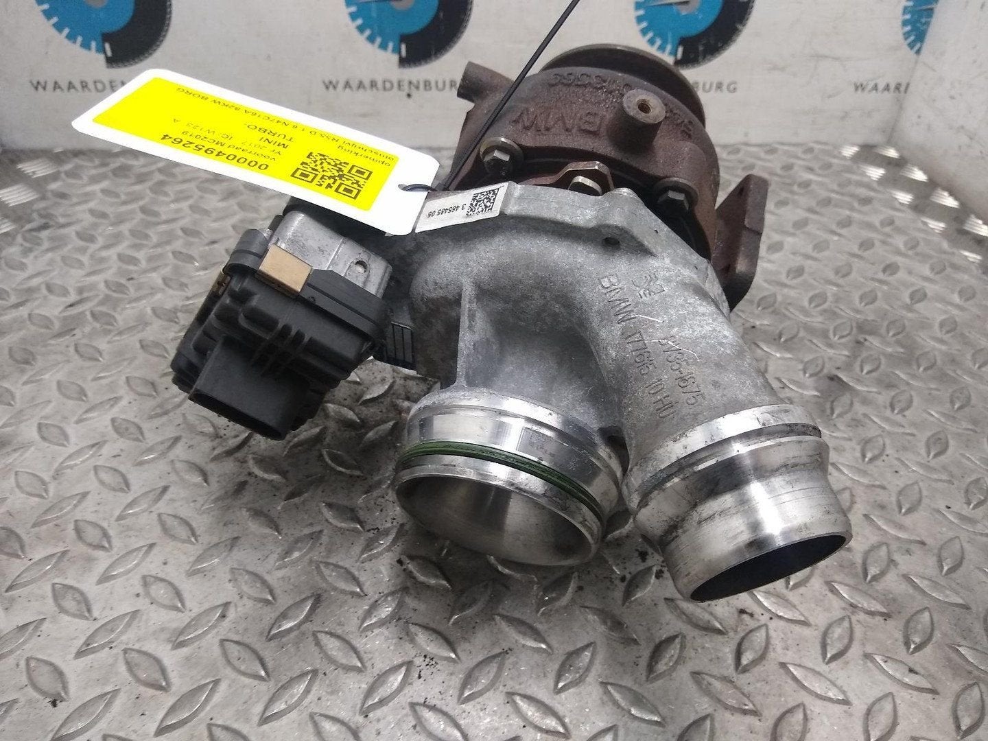MINI (BMW) MINI TURBO 2015, Auto-onderdelen, Ophalen of Verzenden, Gebruikt, Stiba lid