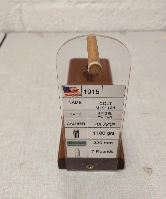 Houten/plexiglas display voor Colt Mod1911A1 pistool, Ophalen of Verzenden, Landmacht, Overige typen