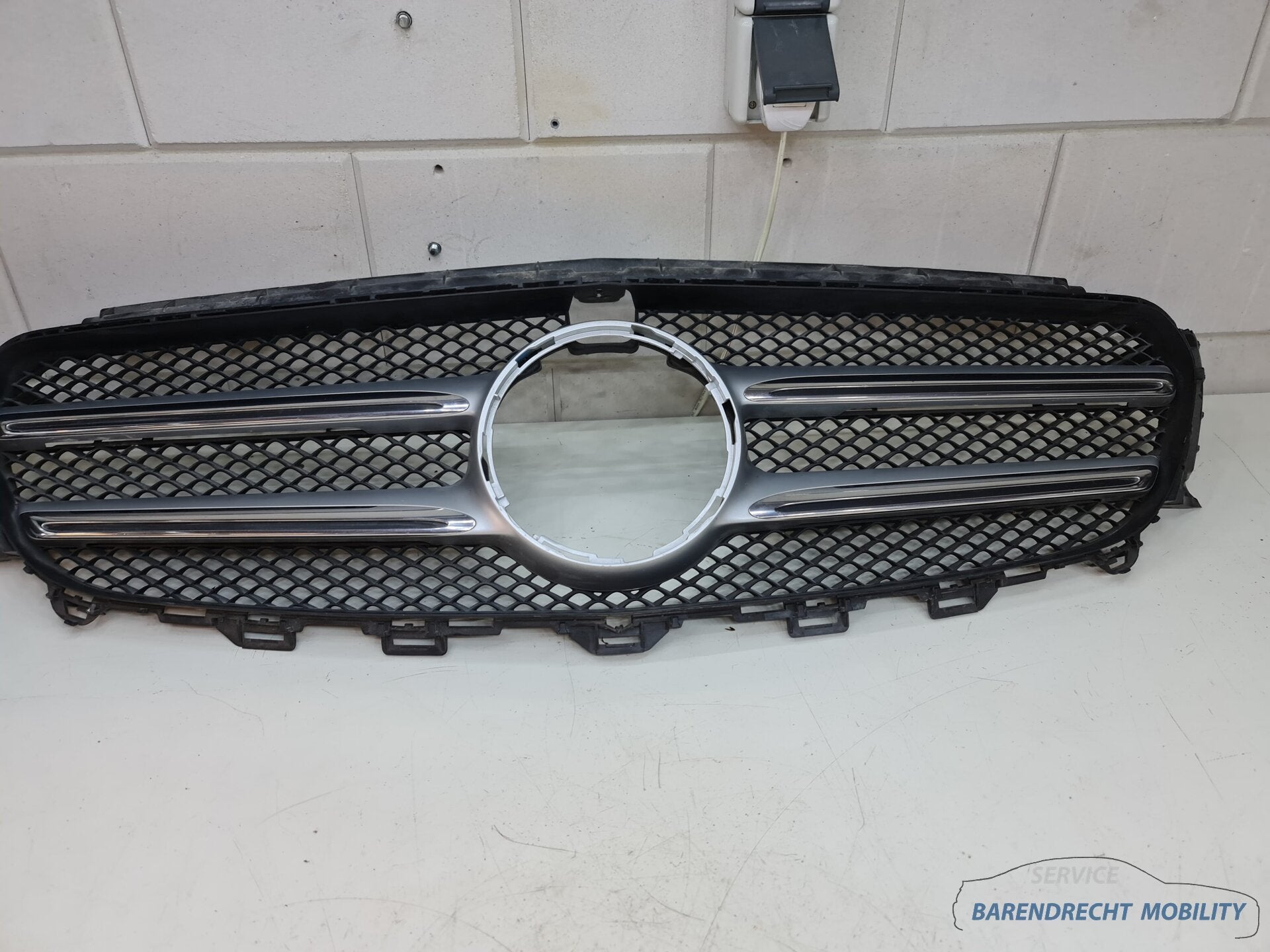 Calandre Mercedes Classe E W213 A2138880223 grille noir chro, Autos : Pièces & Accessoires, Carrosserie & Tôlerie, Mercedes-Benz AG