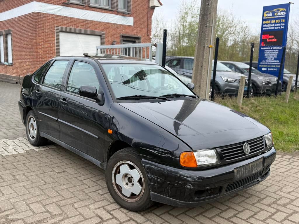 Volkswagen Polo Berline benzine rijd perfect, Autos, Volkswagen, Entreprise, Achat, Polo, Essence, Berline, Enlèvement ou Envoi