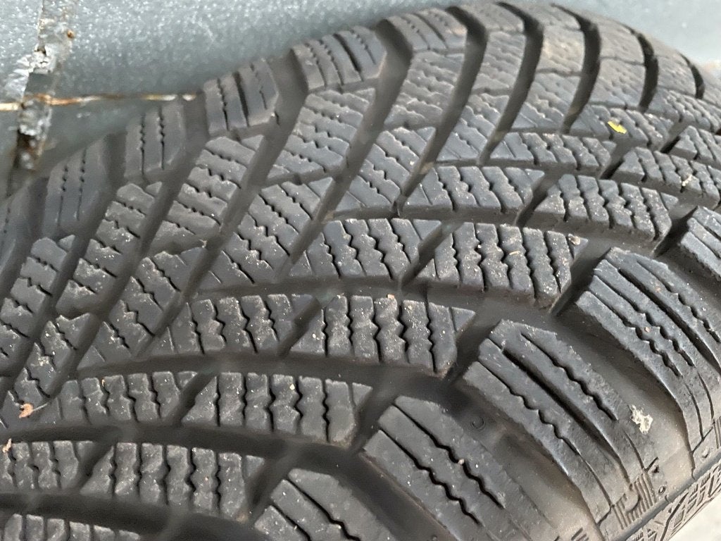 Peugeot 207/208 - Citroën C3 - 185/65 R15 88T - Hiver, 15 pouces, Pneus et Jantes, Pneus hiver, Véhicule de tourisme