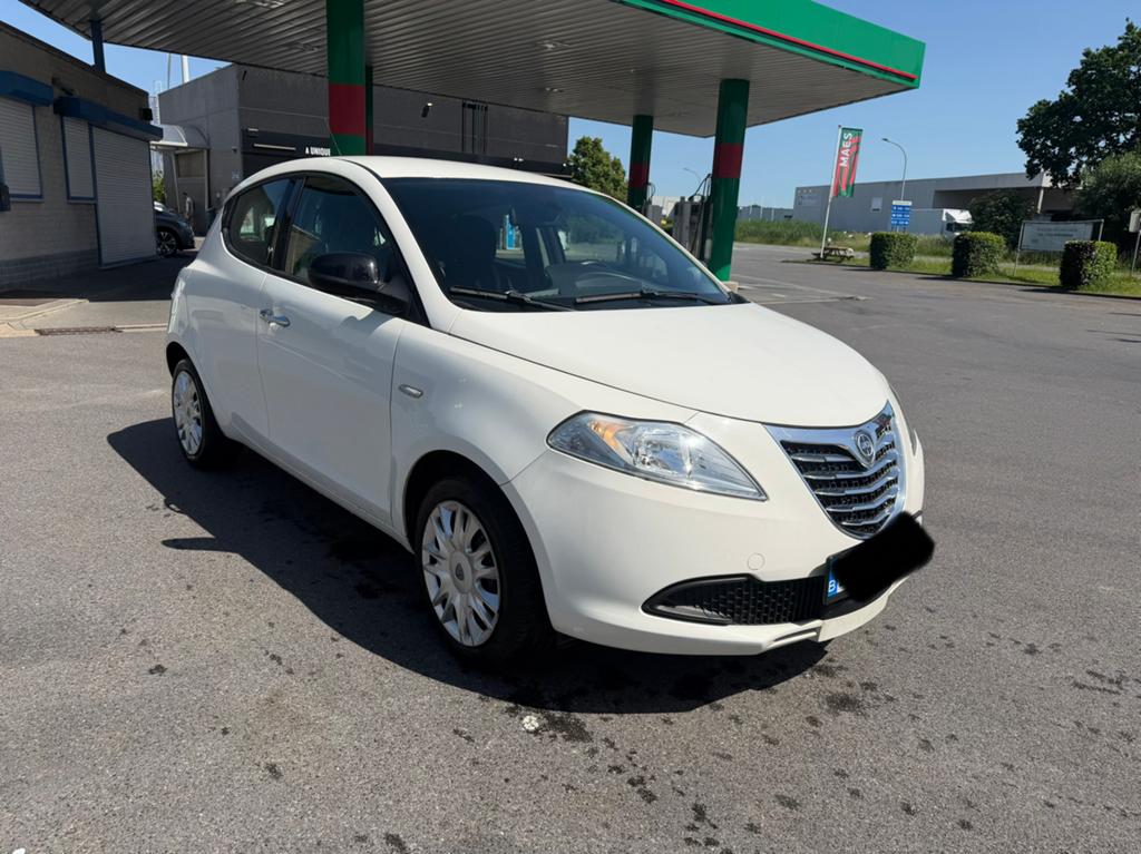 Lancia ypsilon Gekeurd !, Auto's, Lancia, Particulier, Ypsilon, Benzine, Berline, Ophalen