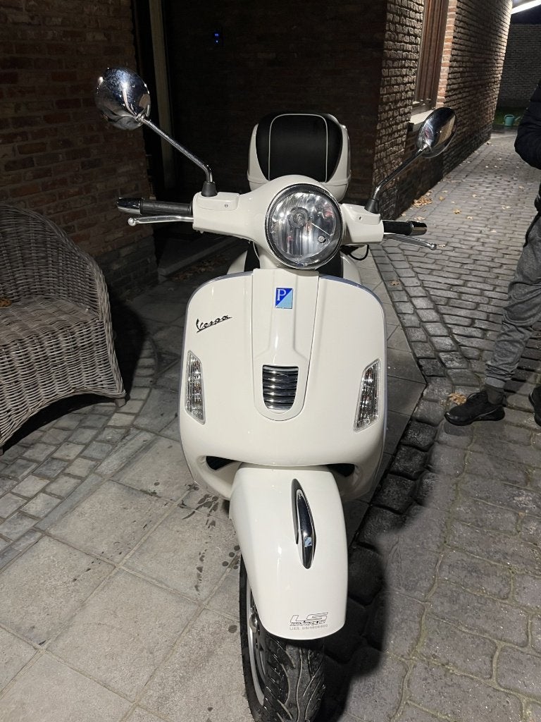 Piaggio Vespa GTS125, Scooter, Occasion, Particulier, 11 kW of minder