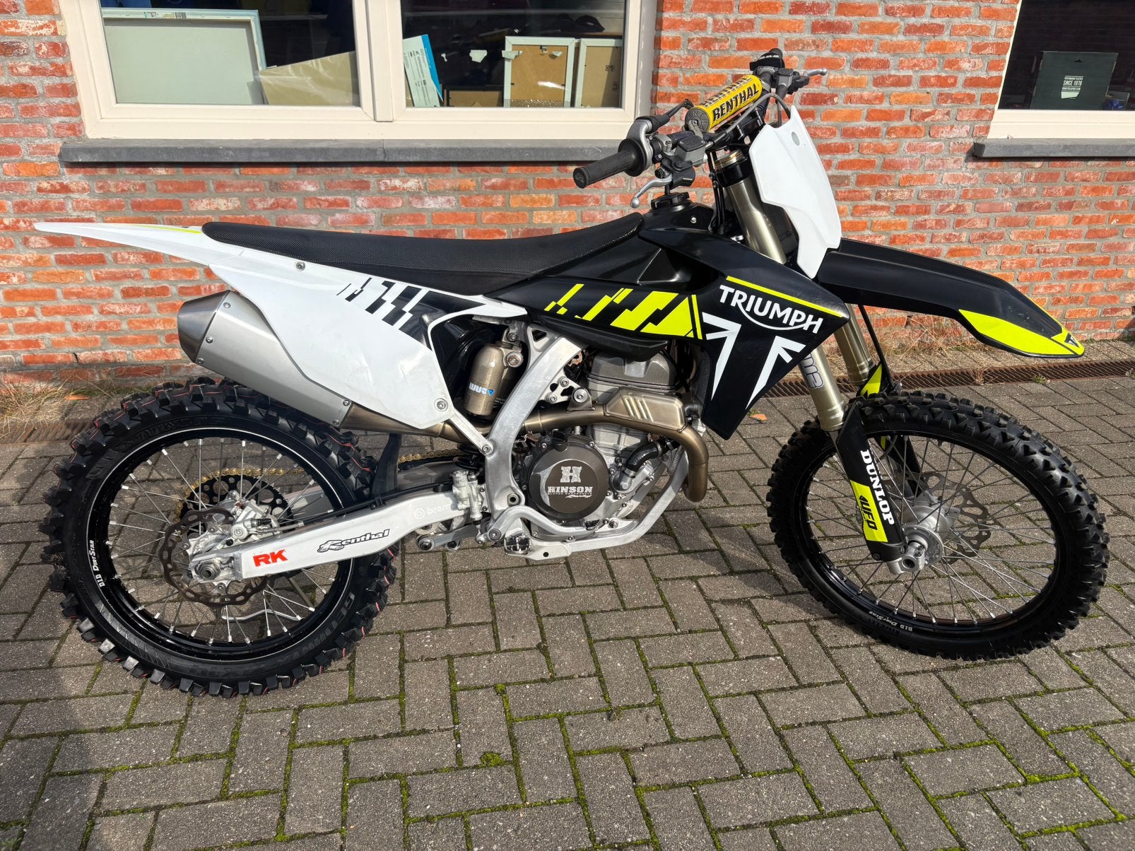 Triumph 250 2025, Motoren, Bedrijf