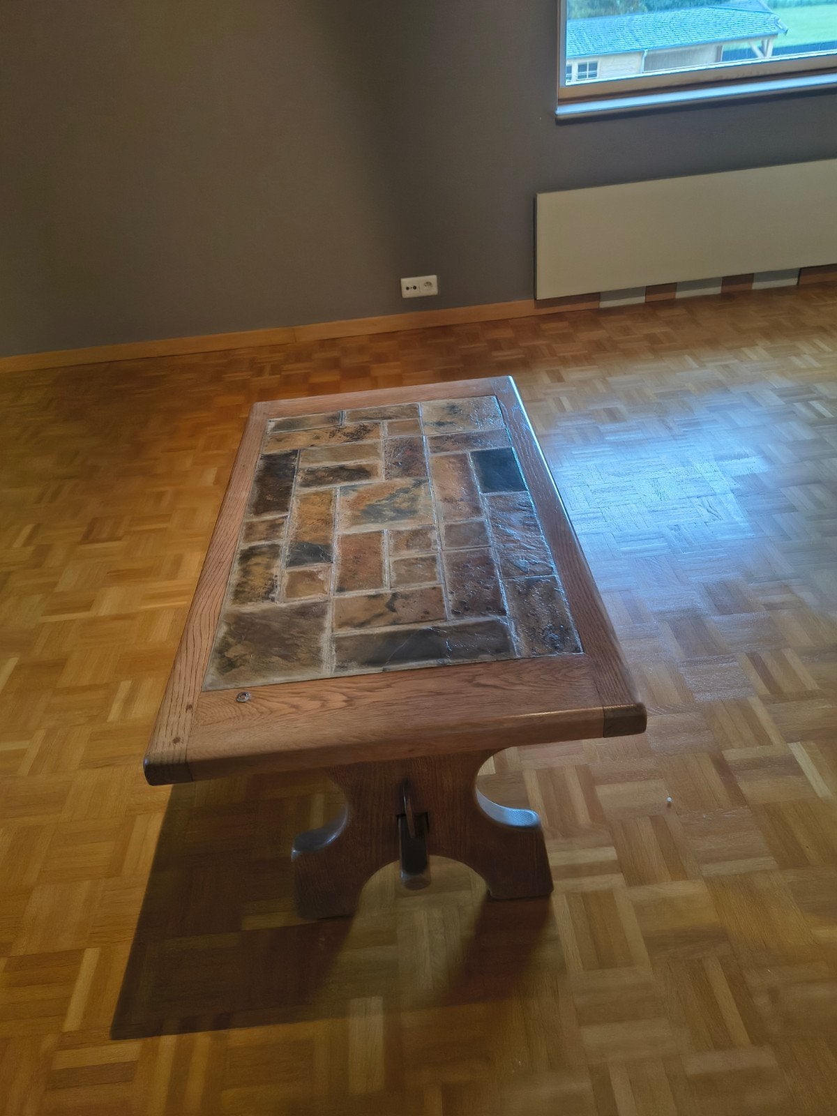 Salontafel in eik met tegels., Enlèvement