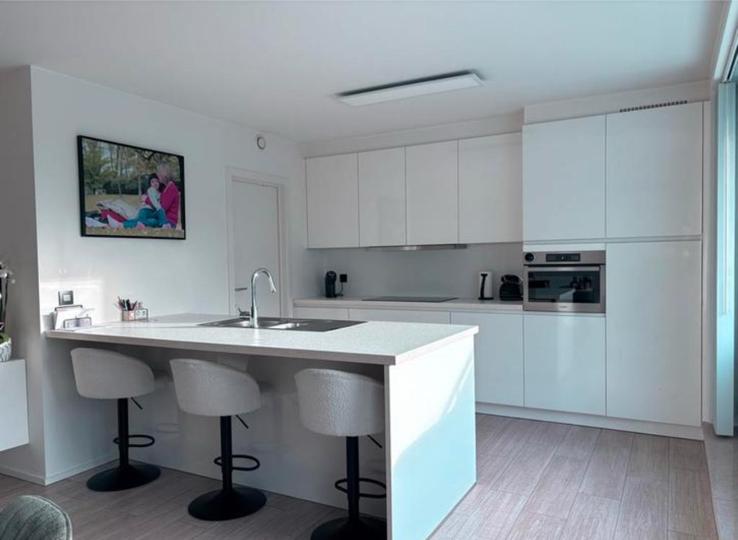 LUXE GLANS KEUKEN + 5 ELECTRO + GEDEMONTEERD, Ophalen, Wit, Enkelwandige keuken, Zo goed als nieuw