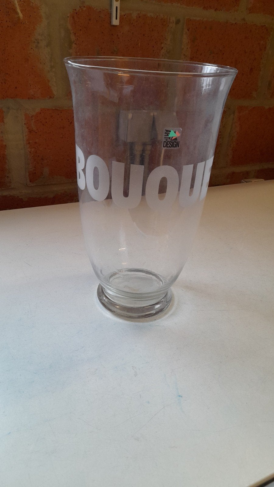 grand pot en verre, Enlèvement