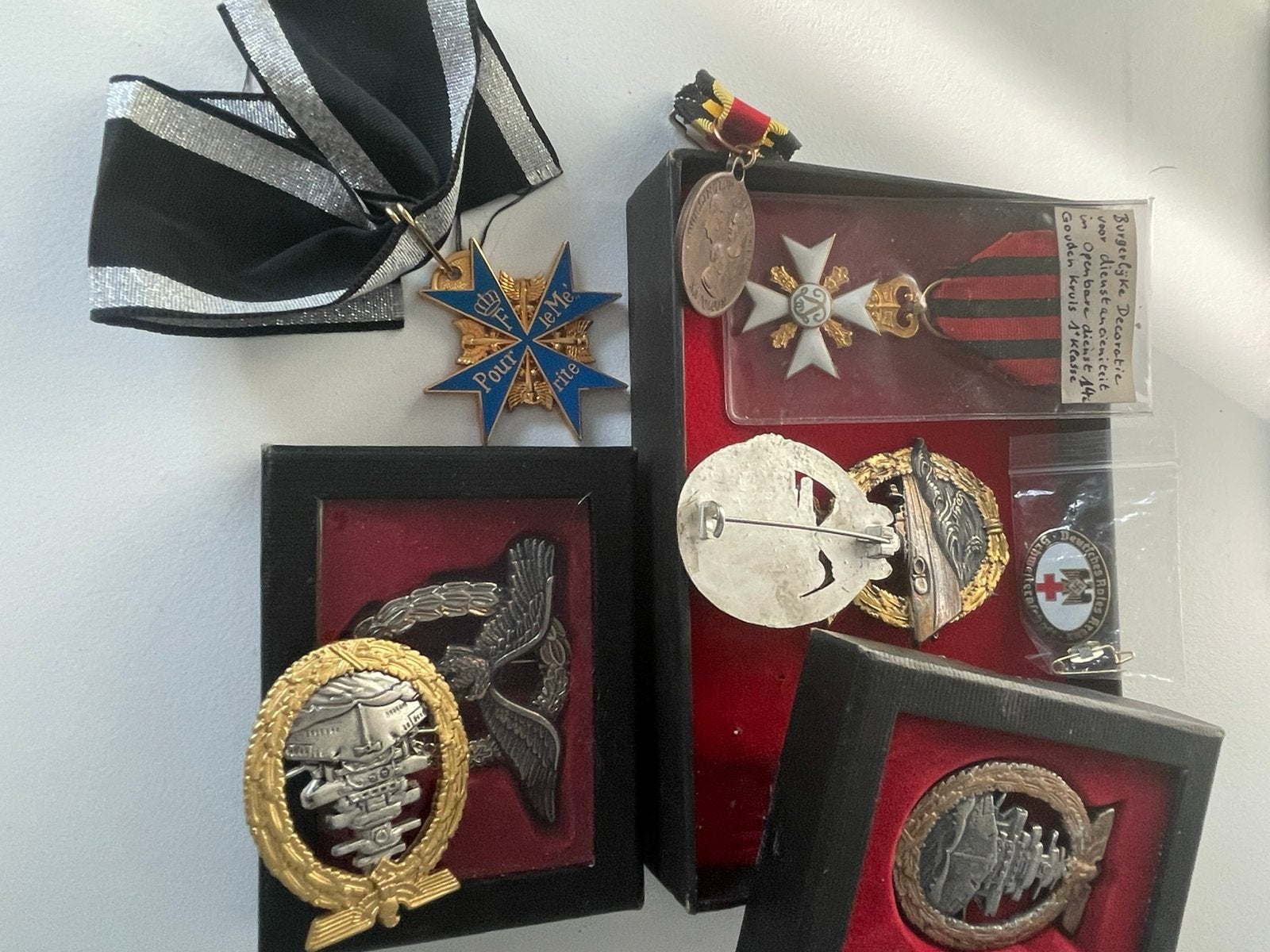 Militaria ww2, Ophalen