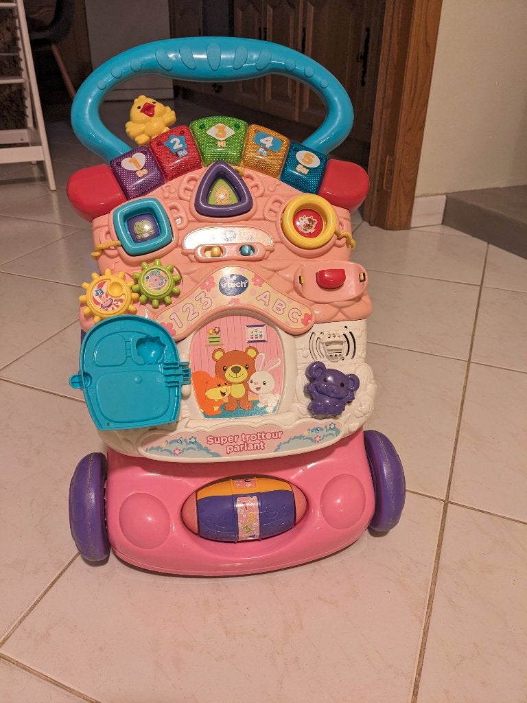 Trotteur bébé VTECH, Enfants & Bébés, Enlèvement, Utilisé, 6 mois à 2 ans