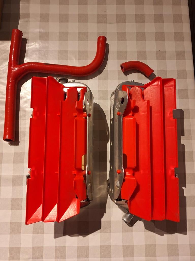 Honda crf 250 r 2025 sterkere en grotere radiators, Motoren, Ophalen