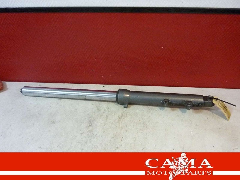 VOORVORK POOT RECHTS Suzuki, Motoren, Onderdelen | Suzuki, Dhr. S. di Majo, Gebruikt, Info@cama-motorparts.nl, P.J. Troelstraweg 8 8
3144 CX  MAASSLUIS, NL