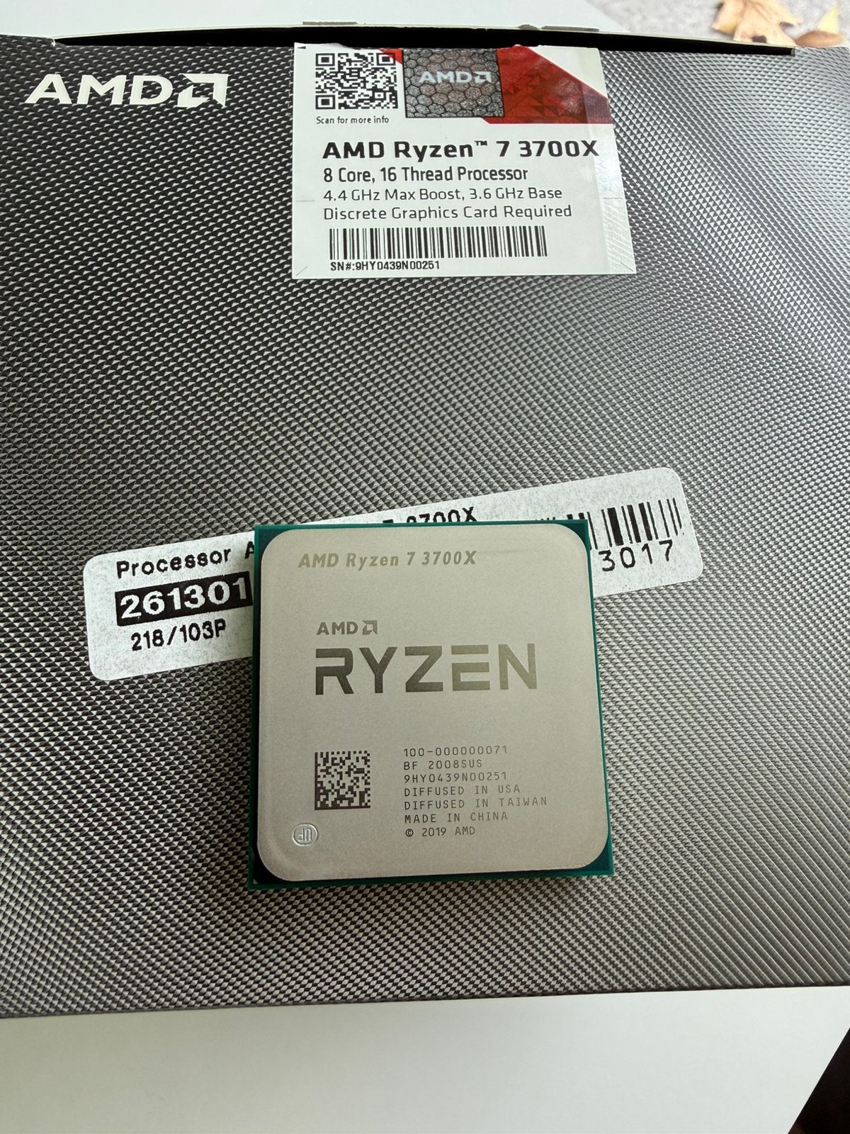 AMD Ryzen 7 3700X – originele doos + ongebruikte koeler, Informatique & Logiciels, Enlèvement ou Envoi, Comme neuf