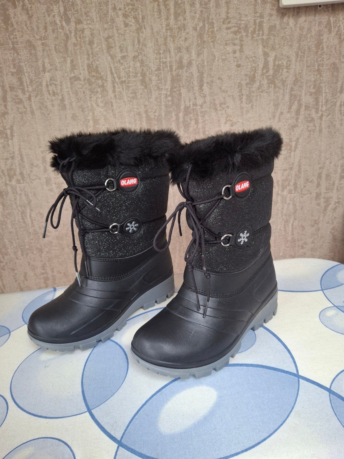 Snow boots /Aprés ski boot (maat 33/34), Enlèvement ou Envoi, Comme neuf, Olang