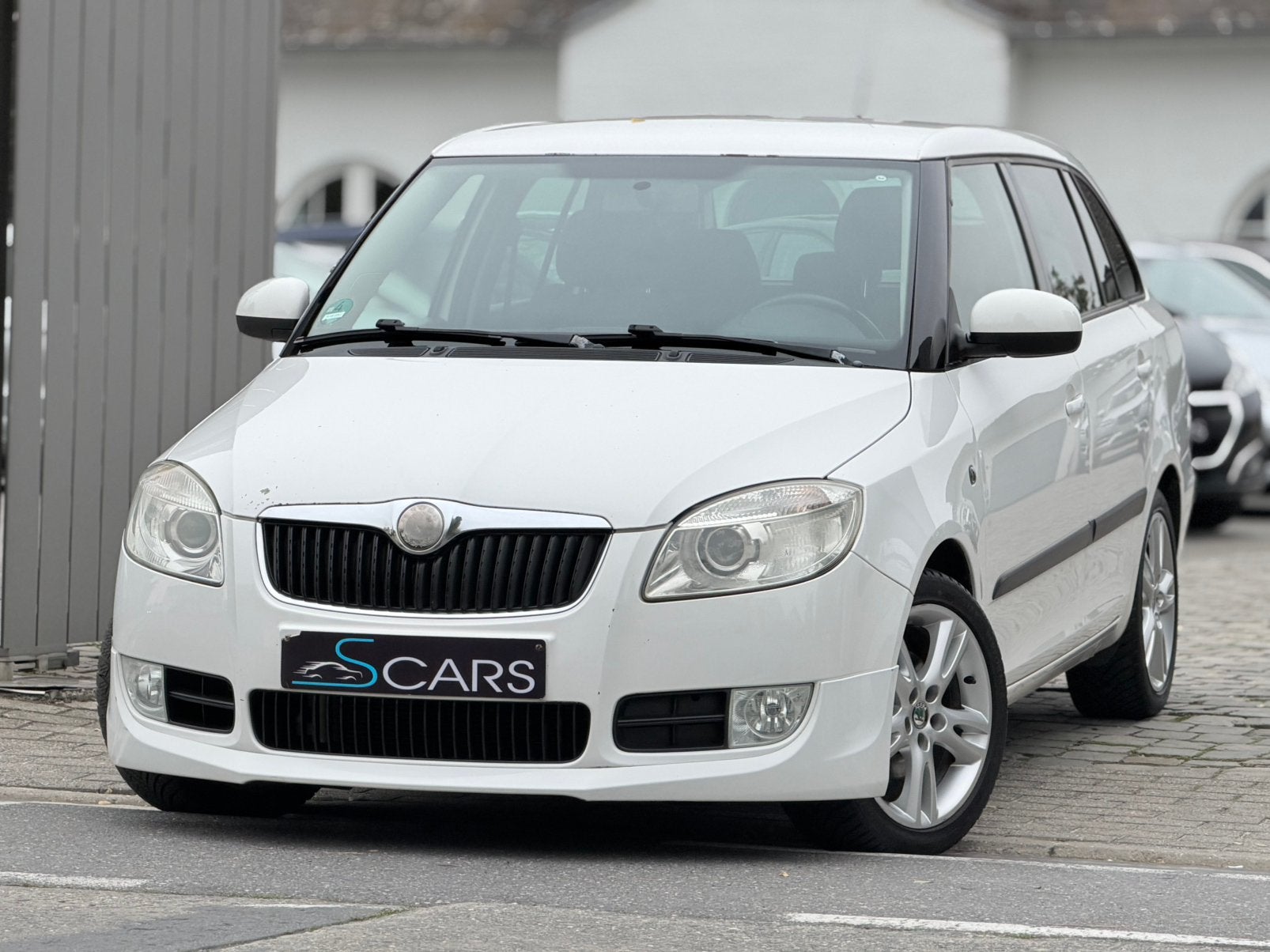 Skoda Fabia 1.6i ** Rs Line ** Garantie ** 130.000 km **, Auto's, Voorwielaandrijving, Dealer onderhouden, Elektrische ramen, Wit