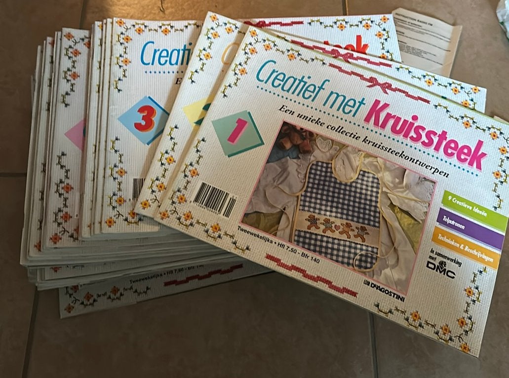 Creatief met kruisjessteek - serie van 65 boeken, Ophalen, Zo goed als nieuw