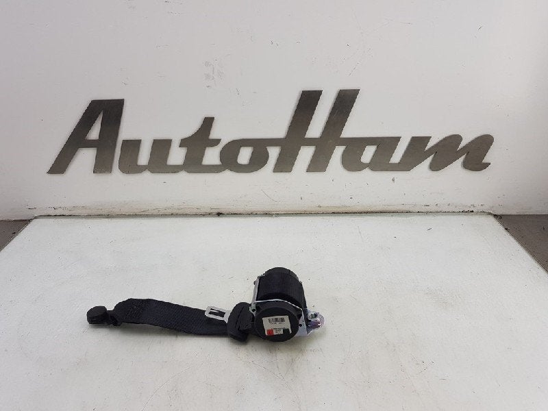 CEINTURE DE SECURITE ARRIERE GAUCHE Porsche 911 (991), Porsche Deutschland GmbH, Porscheplatz 1
70435  Stuttgart, DE, Porsche