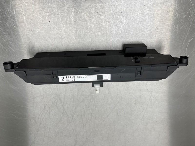 HORLOGE Toyota Camry (CV30) (01-2001/11-2006) (|8391033070|), Utilisé, Toyota