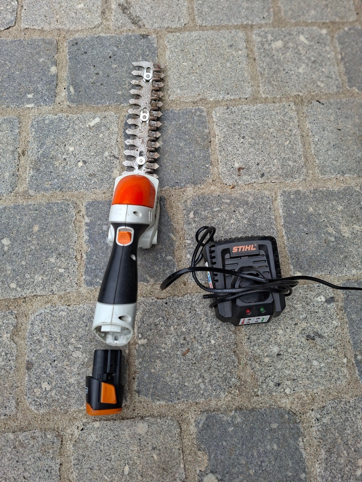 Stihl hsa 25, Tuin en Terras, Ophalen, Zo goed als nieuw, Accu, Stihl