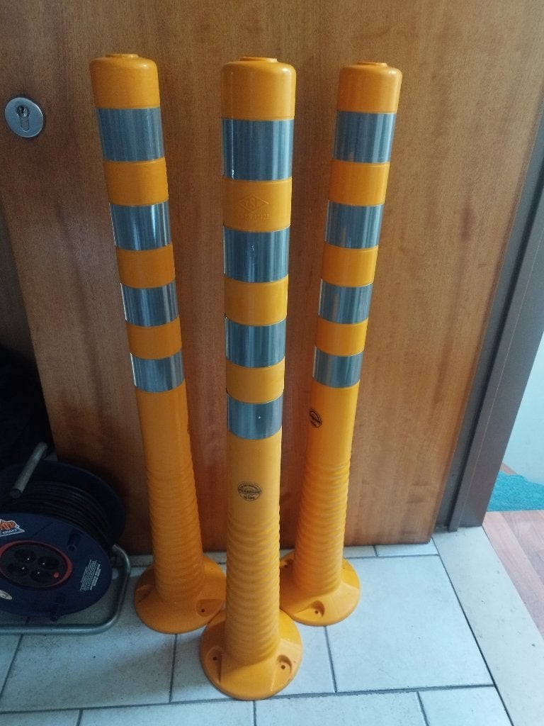 3 Poteaux de barrière fluorescents - NOUVEAU, Enlèvement ou Envoi, Neuf