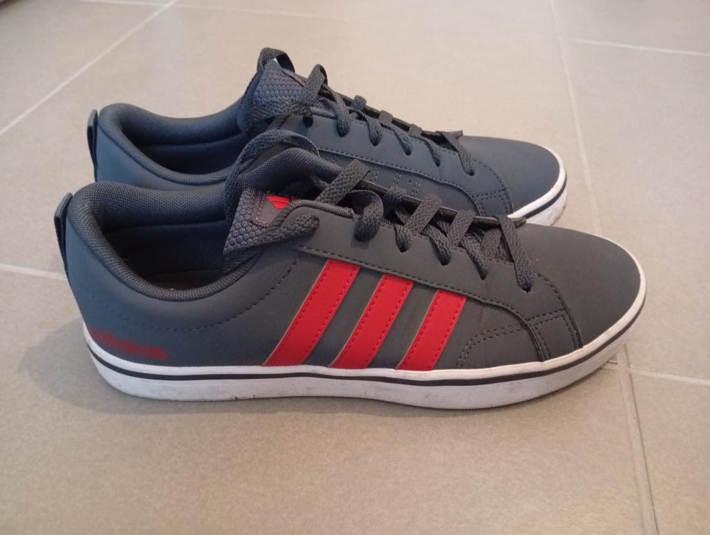 Baskets Adidas pointure 40, Kleding | Heren, Schoenen, Ophalen, Blauw, Zo goed als nieuw, Adidas