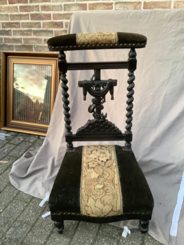 Oude kerkstoel, Enlèvement