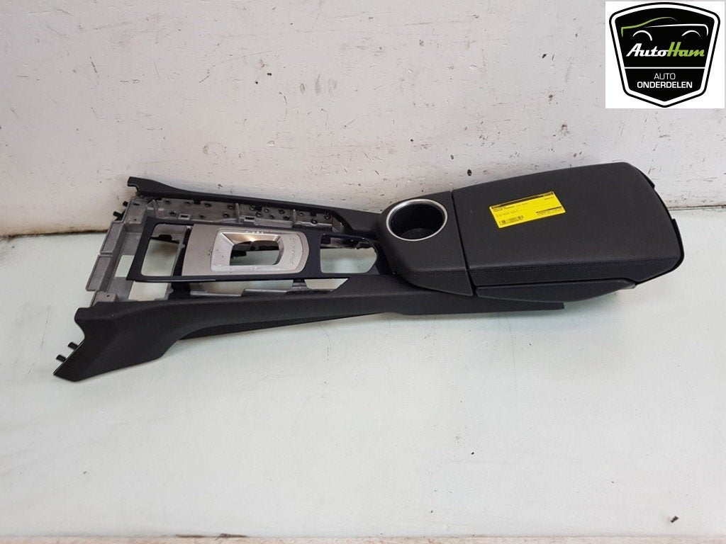 ACCOUDOIR CENTRAL Porsche Panamera (970) (01-2009/12-2016), Utilisé, Porsche