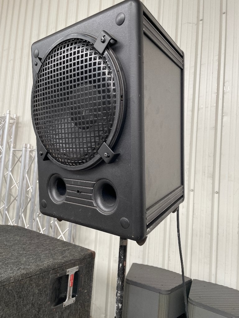Très rares enceintes pro tannoy, Audio, Tv en Foto, Ophalen, Zo goed als nieuw, 120 watt of meer, Front, Rear of Stereo speakers