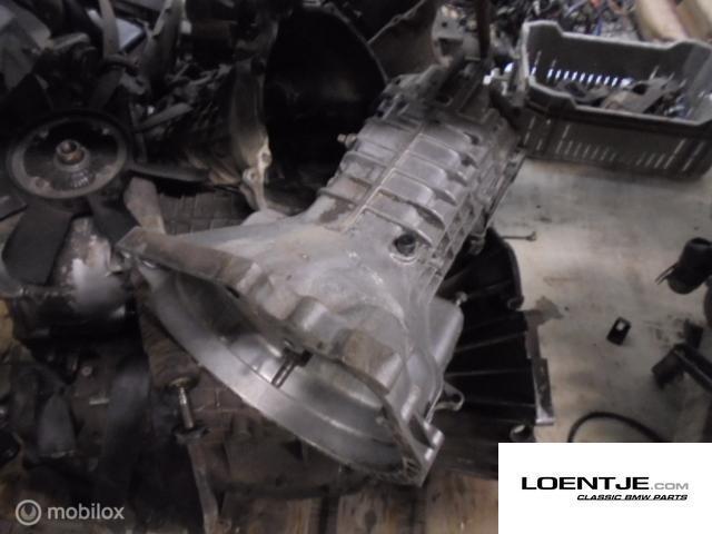Versnellingsbak BMW e30 e34 m20 320i 323i 325i 520i 525i, Enlèvement ou Envoi, Utilisé, BMW, BMW