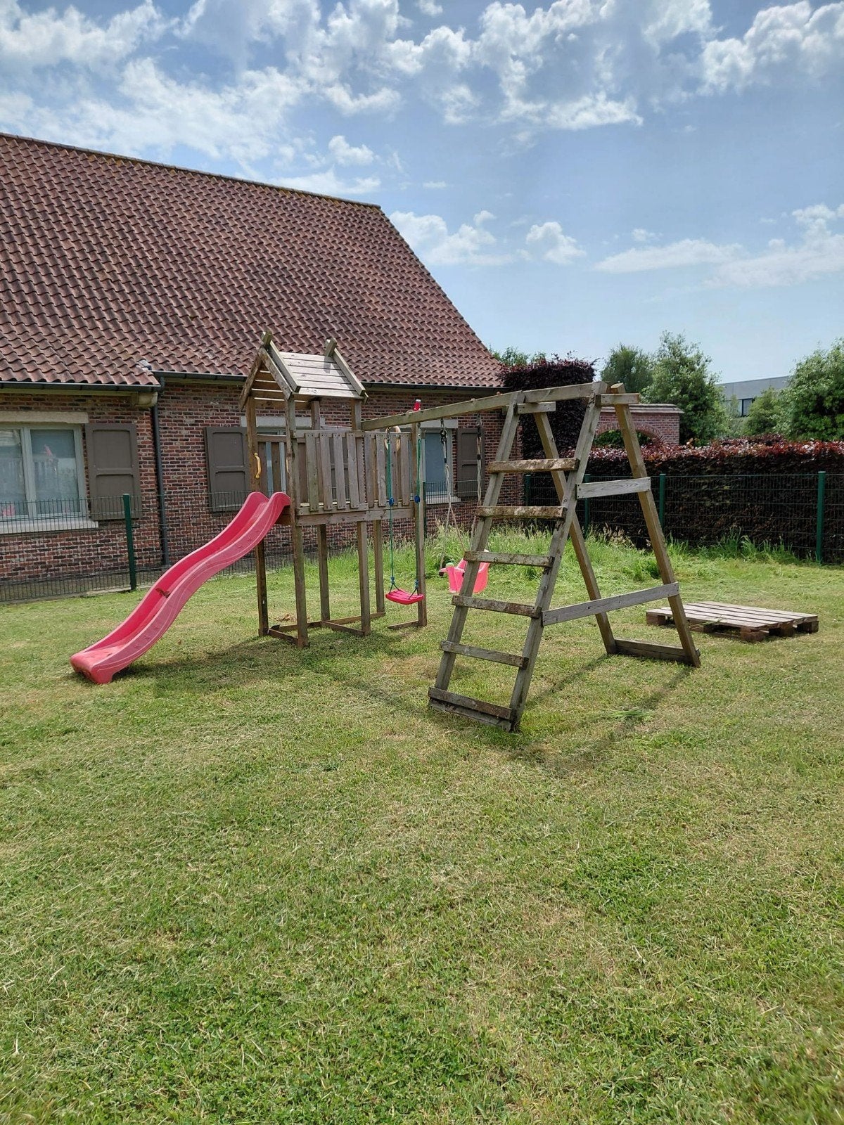 schommel met glijbaan, Enfants & Bébés, Jouets | Extérieur | Aires de jeux, Enlèvement ou Envoi, Utilisé, Balançoire