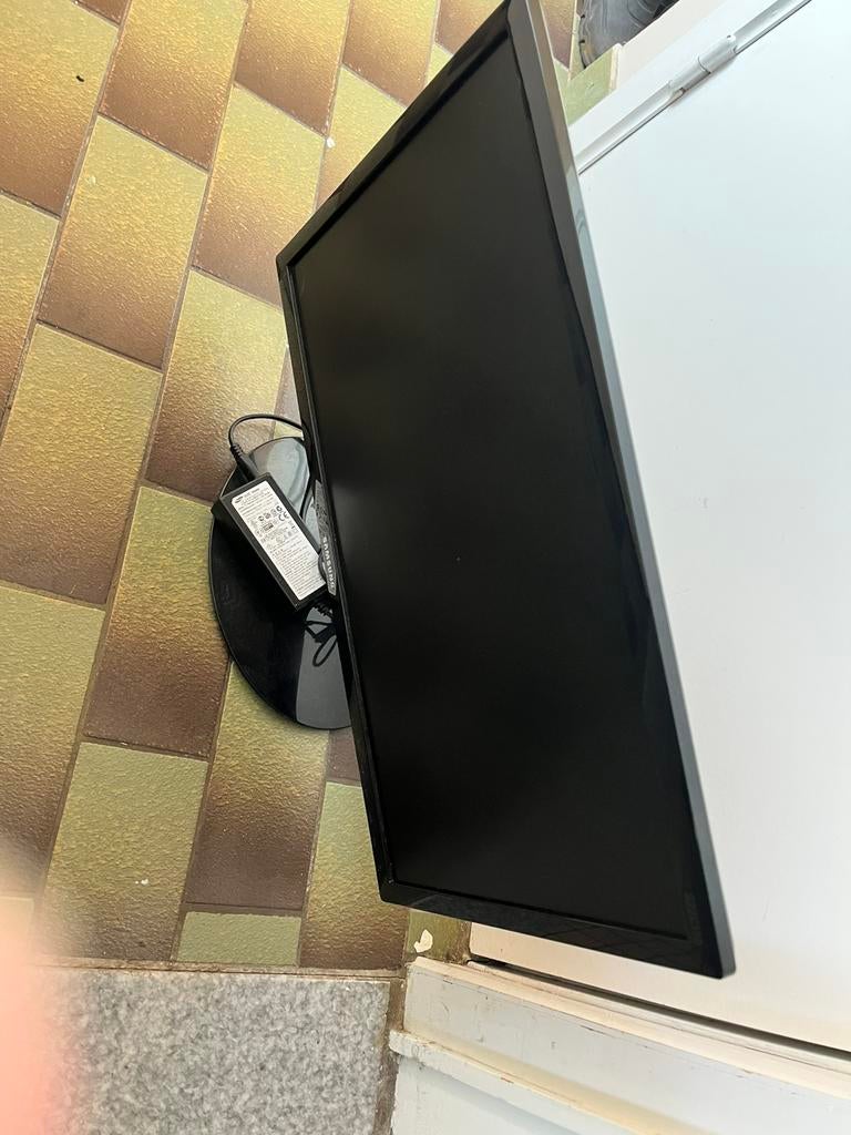 Samsung LS22C150NS LED Monitor, Ophalen, Zo goed als nieuw, LED