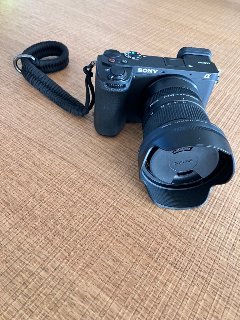 Sony A6700 + Sigma 18-50mm F/2.8 - Perfecte staat