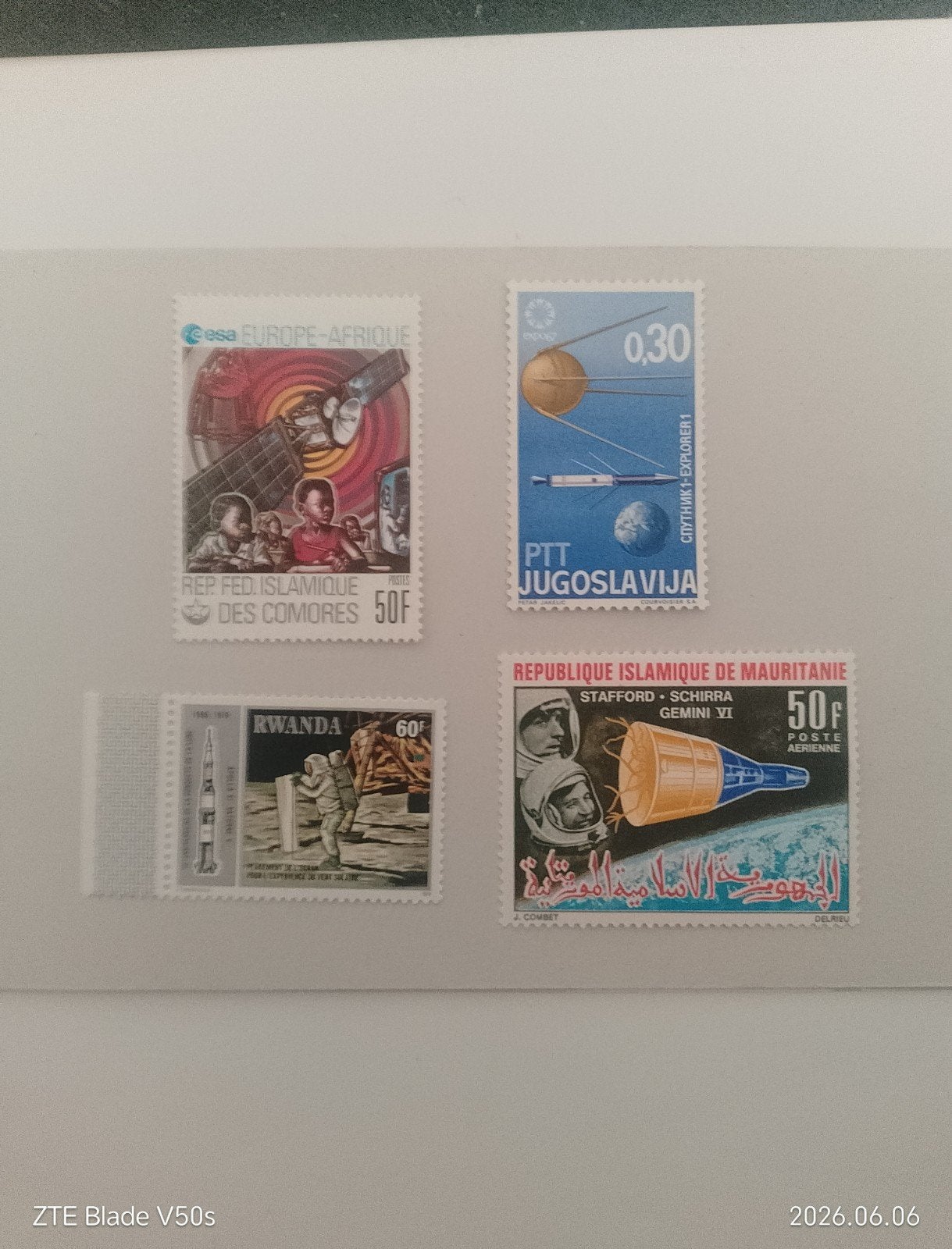 4 timbres pour un voyage dans l'espace après un voyage dans, Timbres & Monnaies, Timbres | Europe | Suisse, Enlèvement ou Envoi
