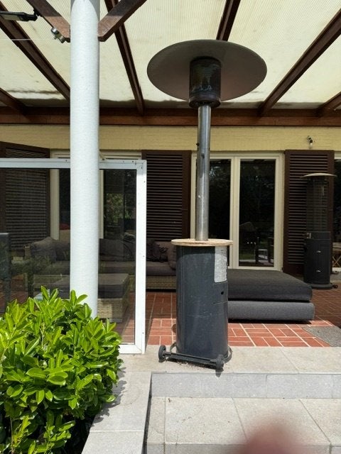 Mooie terrasverwarmer (hoogte ca. 190 cm), Tuin en Terras, Ophalen, Draaibaar, Gebruikt, Vloer