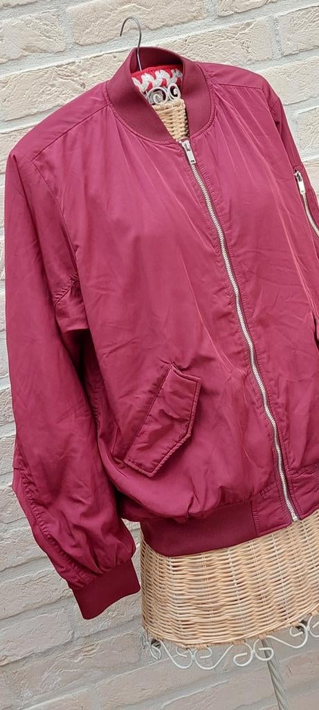 Jasje (vestje) maat 38 h&m, Kleding | Dames, Jassen | Zomer, Maat 38/40 (M), Overige kleuren, Ophalen of Verzenden, Zo goed als nieuw