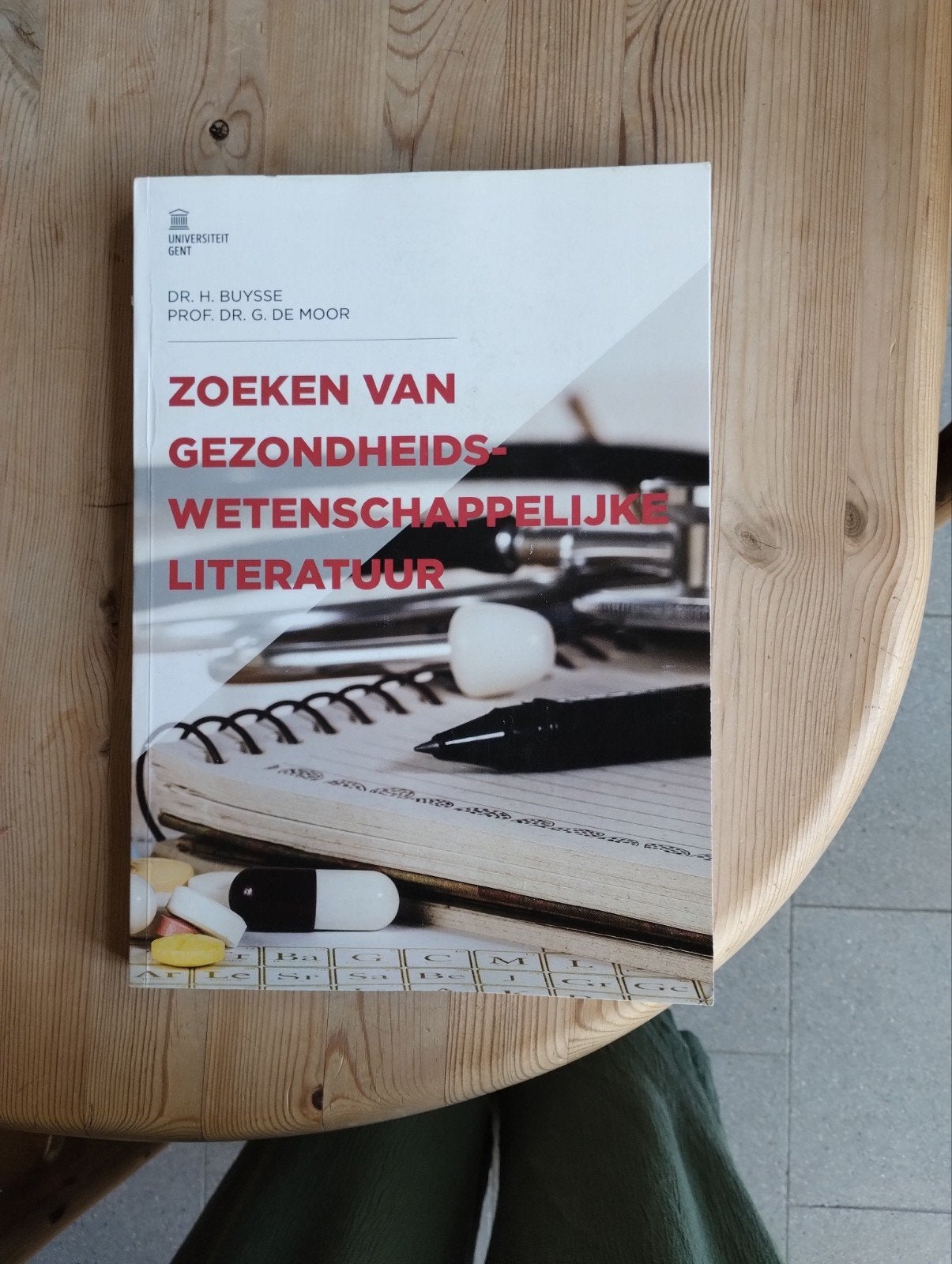 Zoeken van gezondheidswetenschappelijke literatuur, Ophalen, Zo goed als nieuw, Hoger Onderwijs, Buysse en De Moor