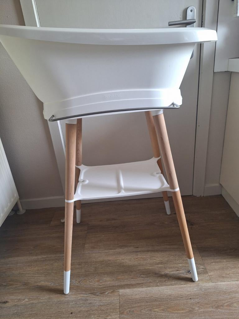 Badje met staander van Bébéjou, Enlèvement, Baignoire