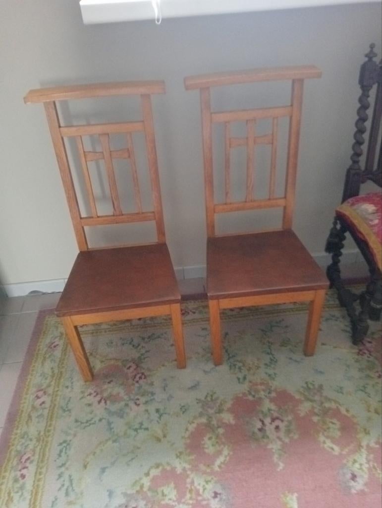 2 kerk stoelen, Antiek en Kunst, Ophalen